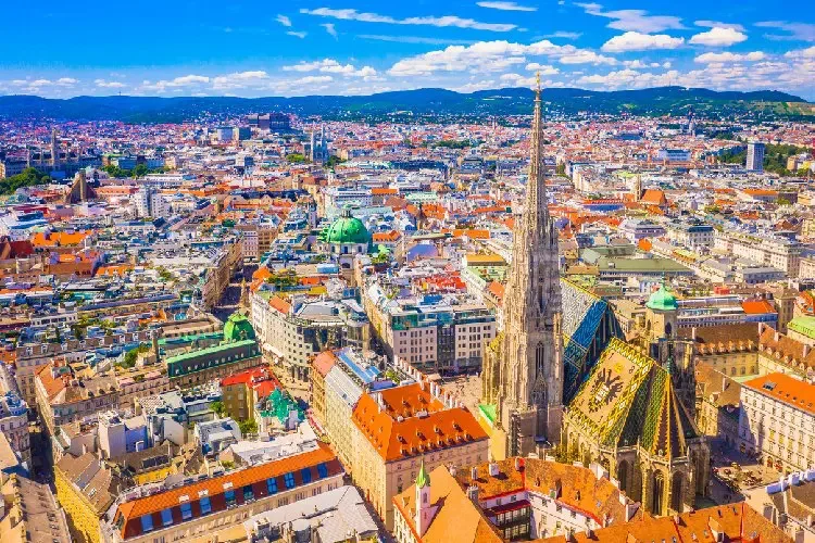 VACATION OFFER – VIENNA, AUSTRIA