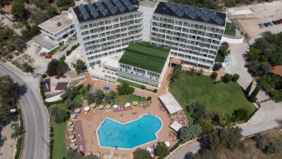 Evia Riviera Resort (formerly Amarynthos Resort) 2