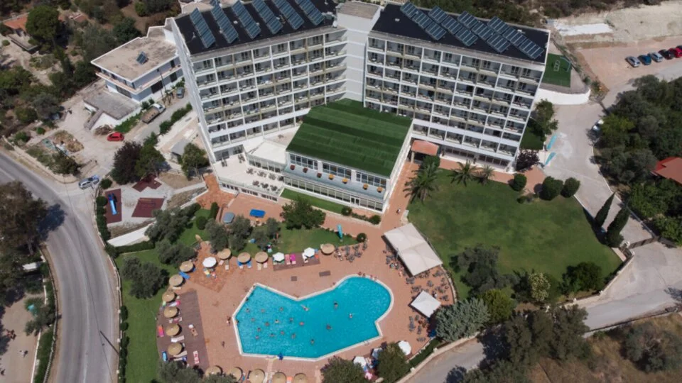 Evia Riviera Resort (formerly Amarynthos Resort) 7