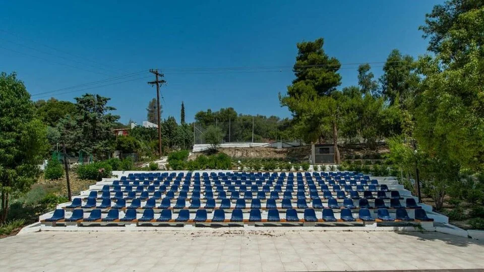 Evia Riviera Resort (formerly Amarynthos Resort) 12