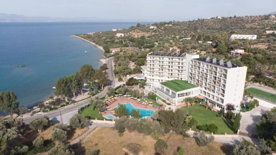 Evia Riviera Resort (formerly Amarynthos Resort) 4